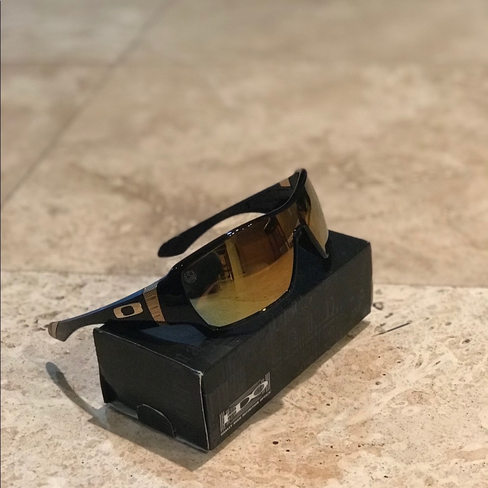 Shaun White Oakley Offshoot Glasses Gold Series